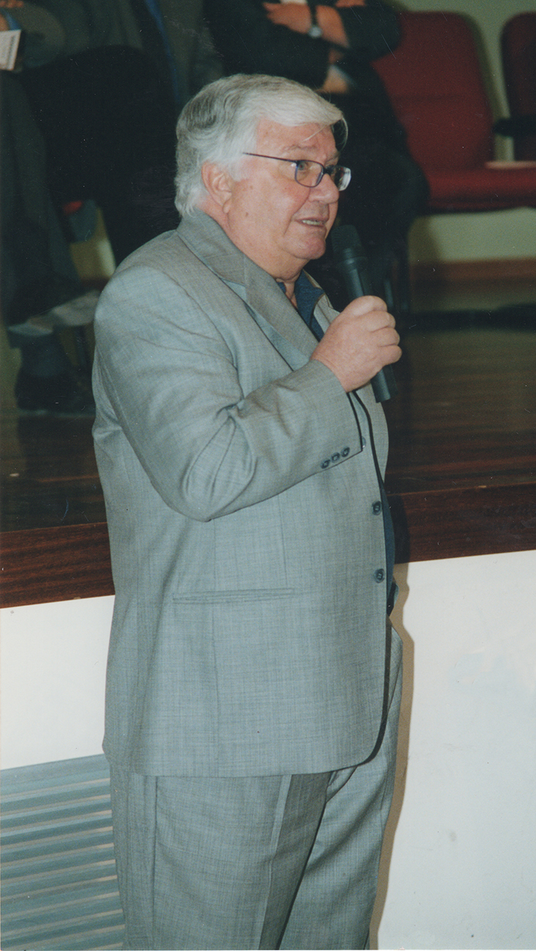 Antonio Mauro